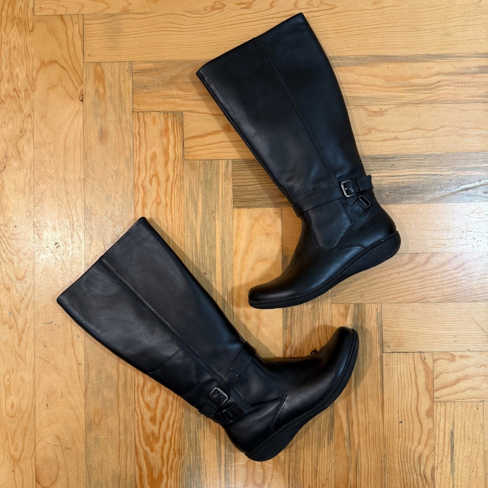 Clarks Black Tall Leather Boots Women Size 7